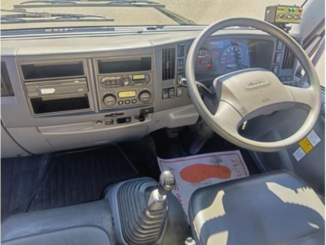 ISUZU FORWARD 2017 Image 31