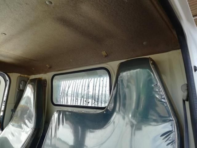 MITSUBISHI CANTER 2013 Image 31