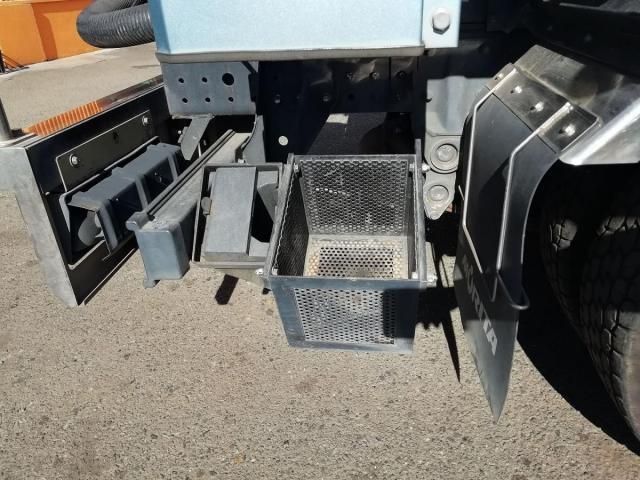 MITSUBISHI CANTER 2017 Image 31