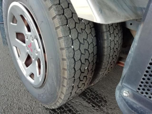 MITSUBISHI CANTER 2017 Image 31