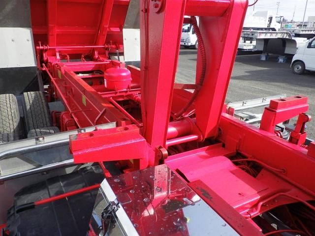 ISUZU GIGA 2013 Image 31