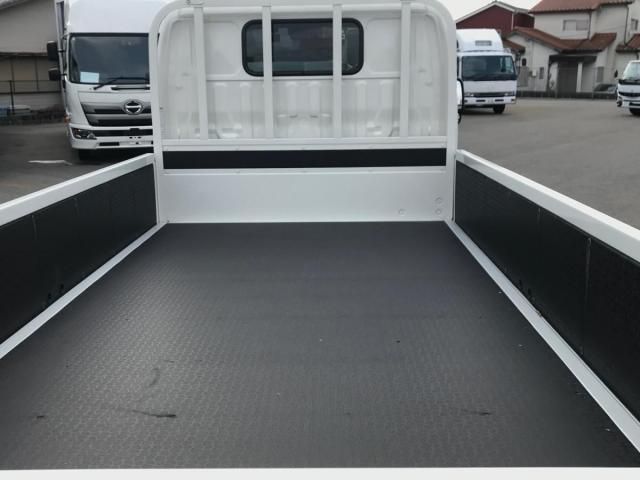 HINO DUTRO 2025 Image 31