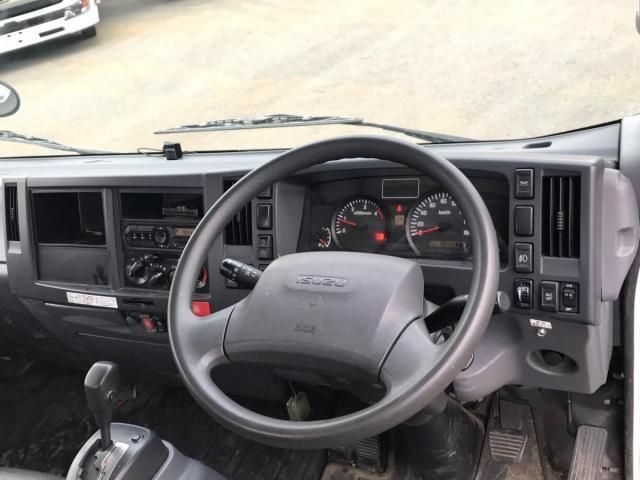 ISUZU ELF 2017 Image 31