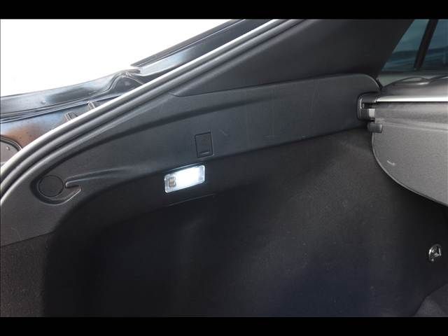 TOYOTA PRIUS 2017 Image 31