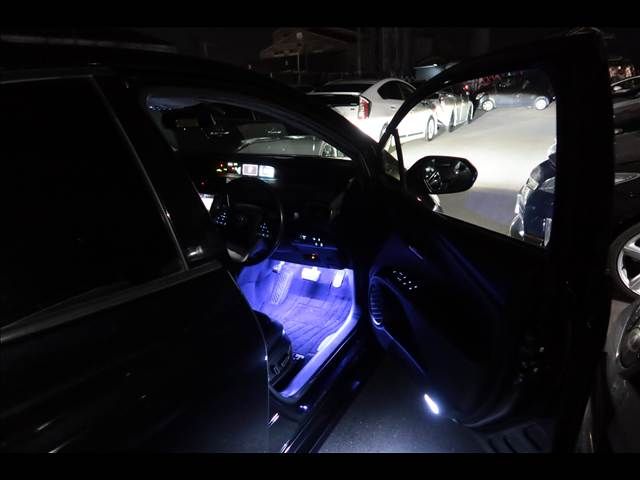 TOYOTA PRIUS 2017 Image 31