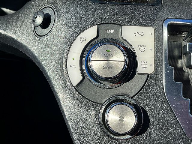 TOYOTA SIENTA 2019 Image 31