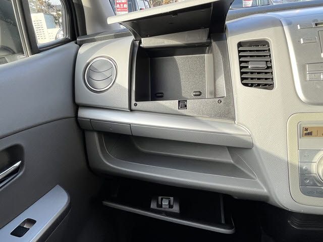 SUZUKI WAGON R 2012 Image 31