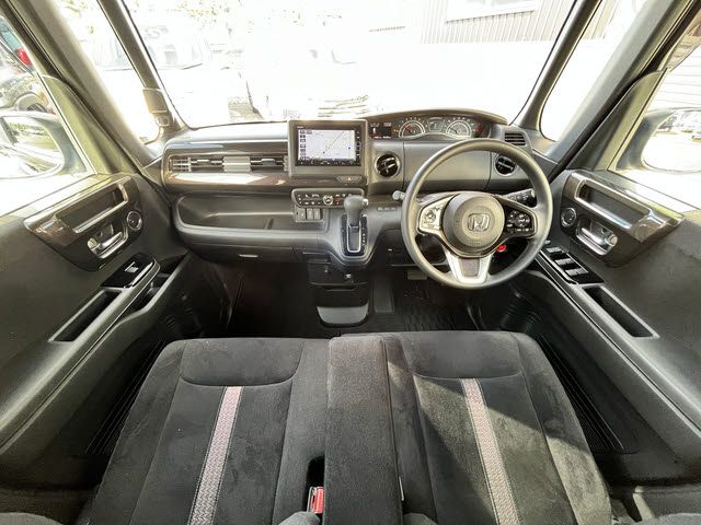 HONDA N BOX CUSTOM 2020 Image 31