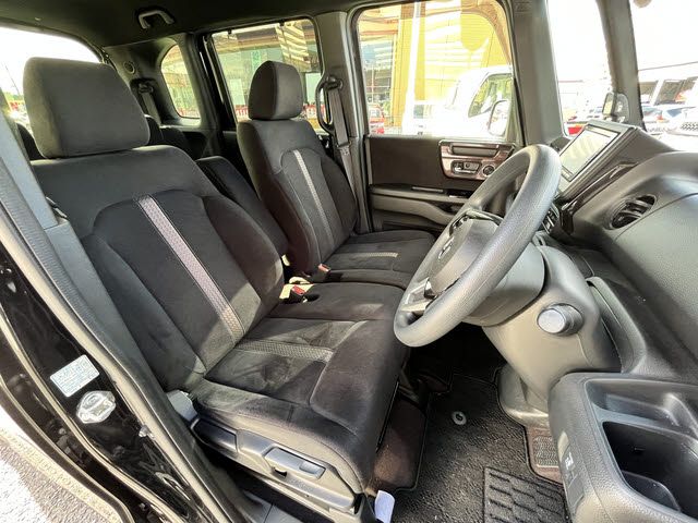 HONDA N BOX CUSTOM 2020 Image 31