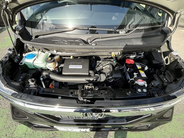 HONDA N BOX CUSTOM 2020 Image 31