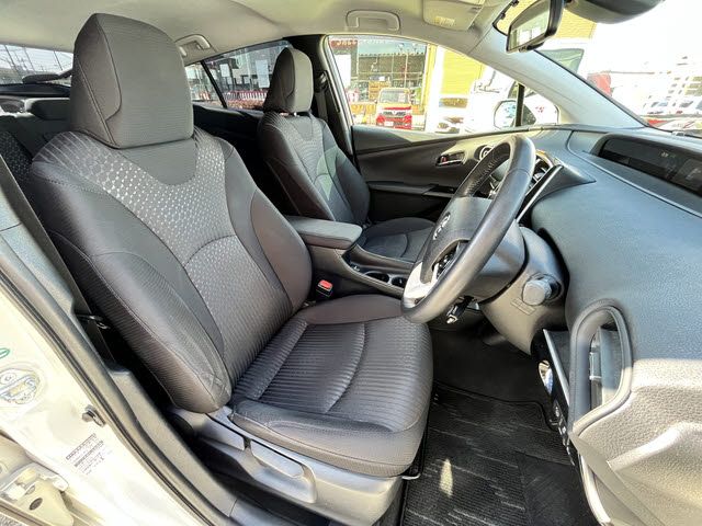 TOYOTA PRIUS 2017 Image 31