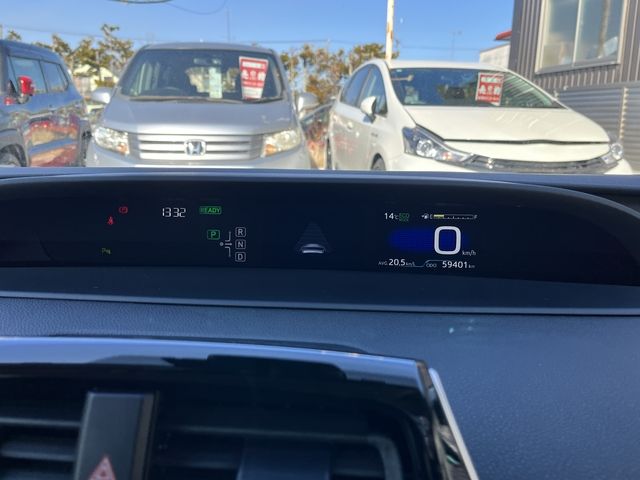 TOYOTA PRIUS 2017 Image 31