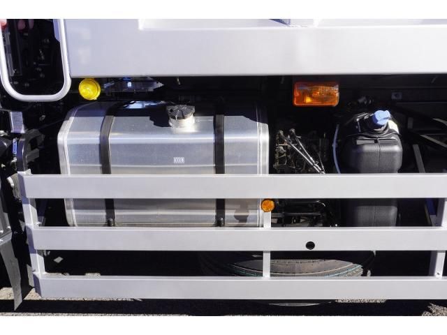 MITSUBISHI FUSOU SUPER GREAT 2025 Image 31