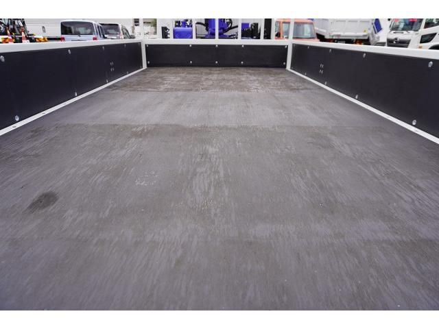 MITSUBISHI CANTER 2024 Image 31