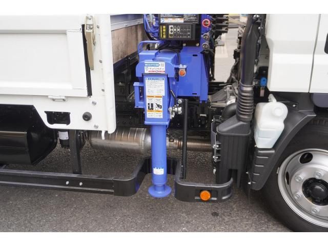 MITSUBISHI CANTER 2024 Image 31