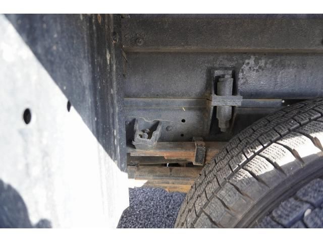 HINO DUTRO 2013 Image 31