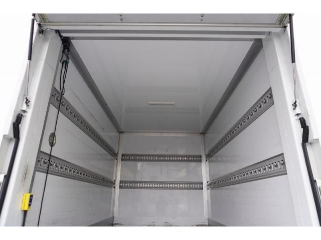 ISUZU ELF 2017 Image 31