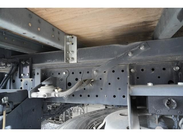 ISUZU ELF 2021 Image 31