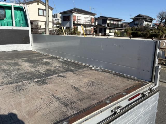 HINO DUTRO 2019 Image 31