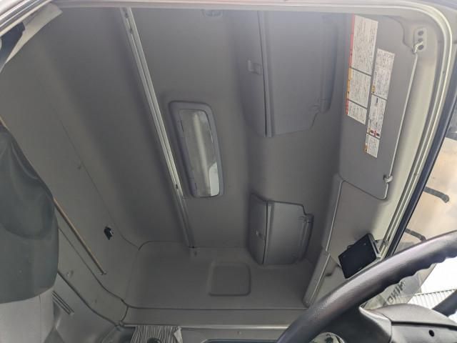 HINO PROFIA 2017 Image 31