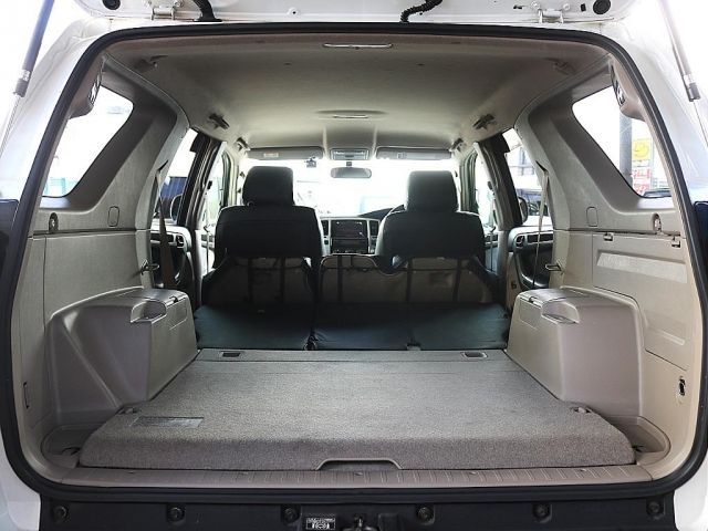 TOYOTA HILUXSURF WAGON 4WD 2002 Image 31