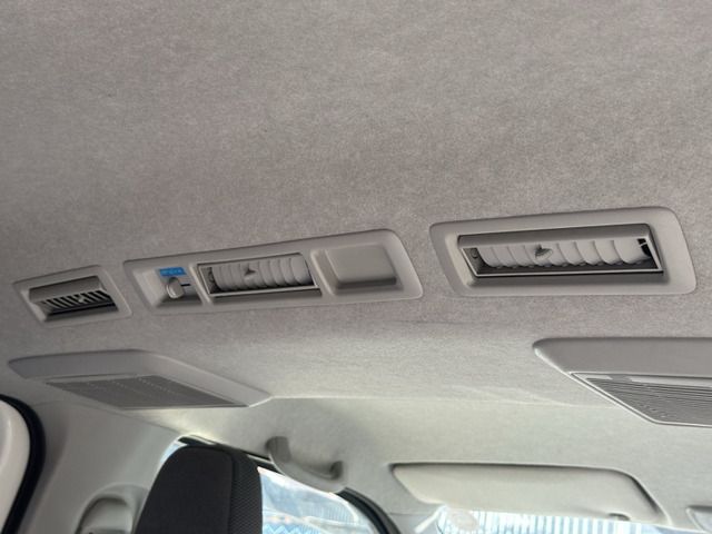 TOYOTA HIACE VAN 2WD 2009 Image 31