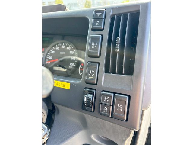 ISUZU  2021 Image 31