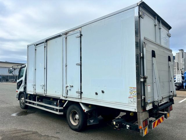 MITSUBISHI FUSOU FIGHTER 2017 Image 31