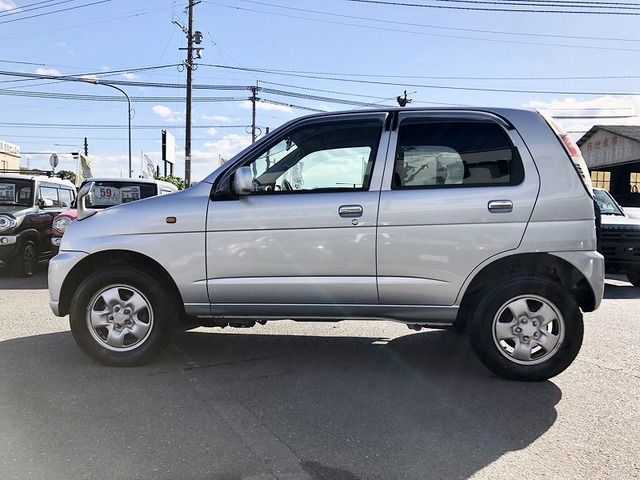 DAIHATSU TERIOS KID 2010 Image 31