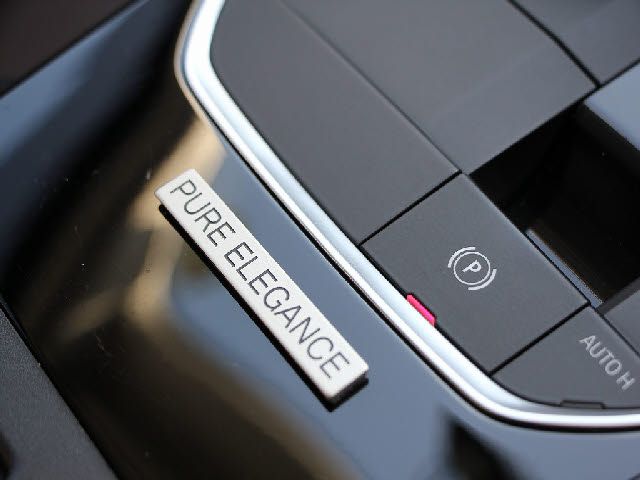 BMW 3SERIES SEDAN 2019 Image 31