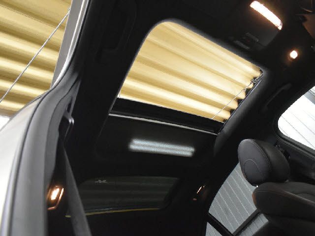 MERCEDES BENZ C CLAS 2018 Image 31