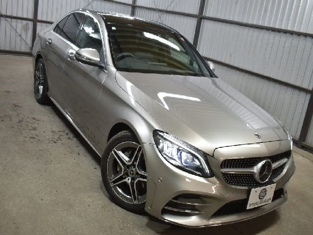 MERCEDES BENZ C CLAS 2018 Image 31