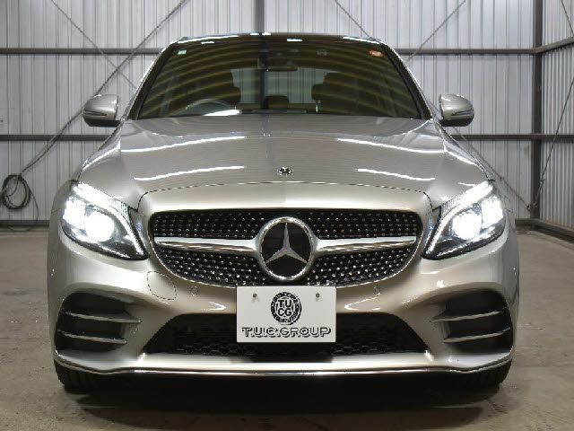 MERCEDES BENZ C CLAS 2018 Image 31