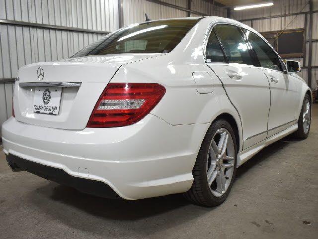 MERCEDES BENZ C CLAS 2013 Image 31