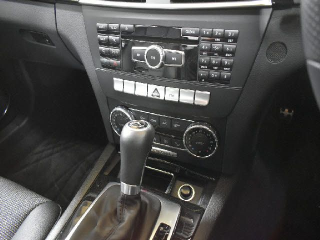 MERCEDES BENZ C CLAS 2013 Image 31