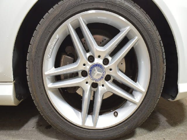 MERCEDES BENZ C CLAS 2013 Image 31