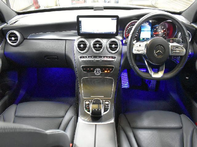 MERCEDES BENZ C CLAS 2019 Image 31