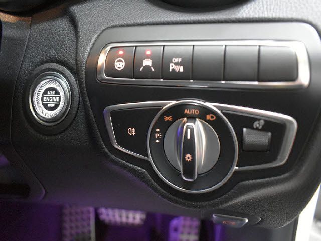 MERCEDES BENZ C CLAS 2019 Image 31