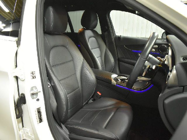 MERCEDES BENZ C CLAS 2019 Image 31