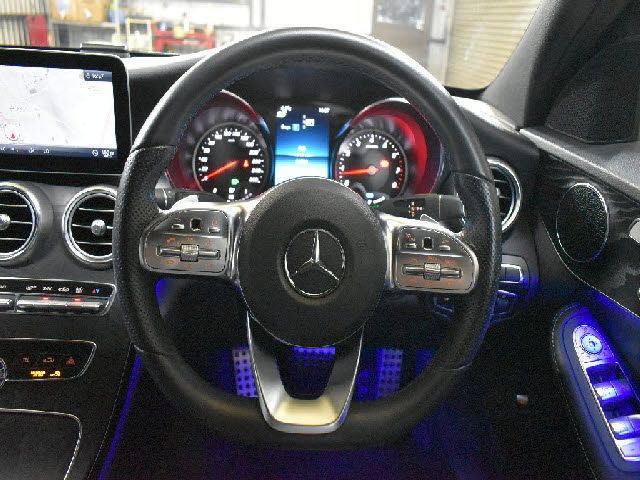 MERCEDES BENZ C CLAS 2019 Image 31