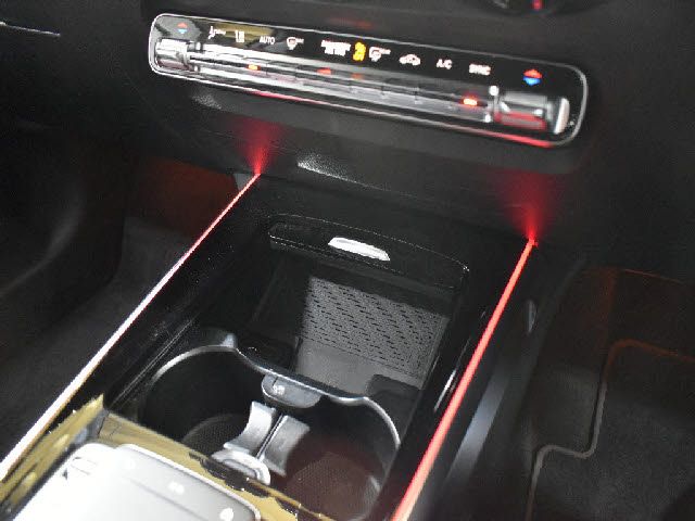 MERCEDES BENZ GLB 2021 Image 31