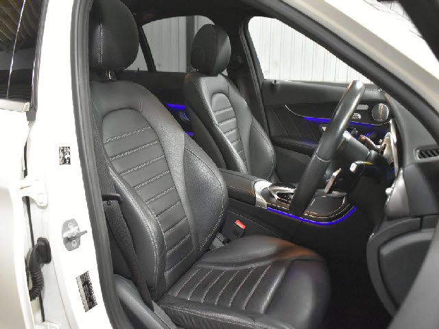 MERCEDES BENZ C CLAS 2018 Image 31