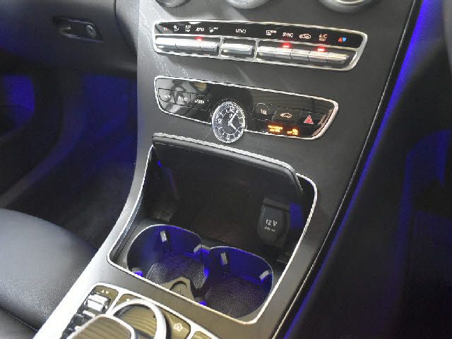 MERCEDES BENZ C CLAS 2018 Image 31