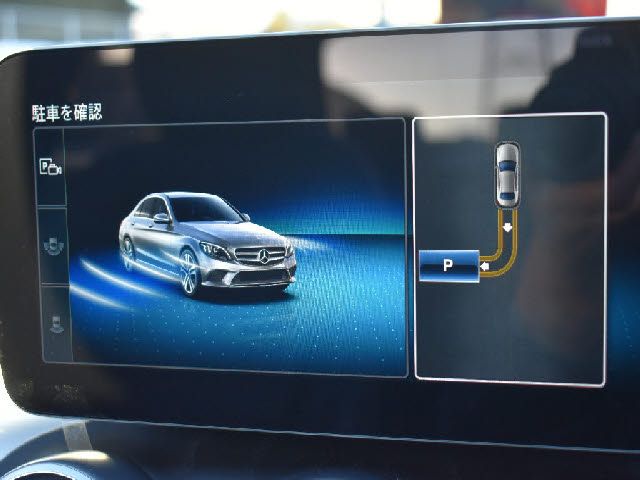 MERCEDES BENZ C CLAS 2018 Image 31