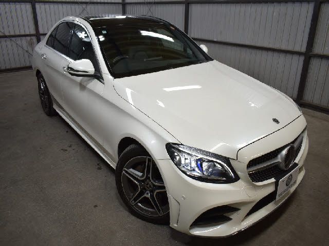 MERCEDES BENZ C CLAS 2018 Image 31