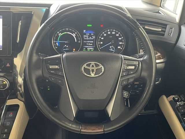 TOYOTA ALPHARD HYBRID 4WD 2018 Image 31