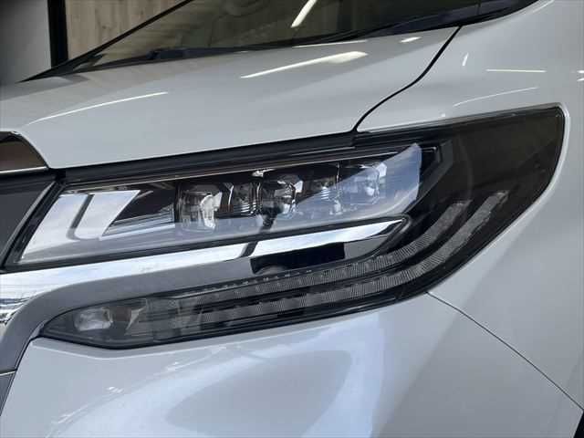 TOYOTA ALPHARD HYBRID 4WD 2018 Image 31