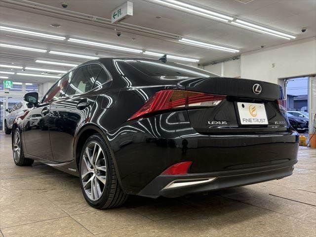 TOYOTA LEXUS IS300H 2016 Image 31