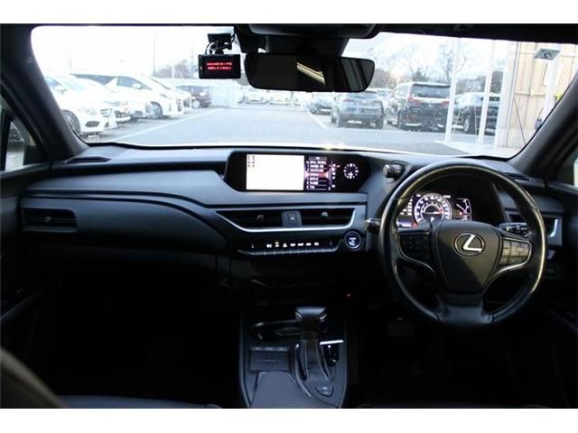 TOYOTA LEXUS UX250H 2019 Image 31