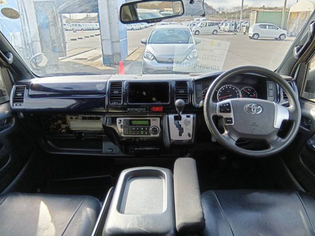 TOYOTA REGIUSACE VAN 2WD 2015 Image 31
